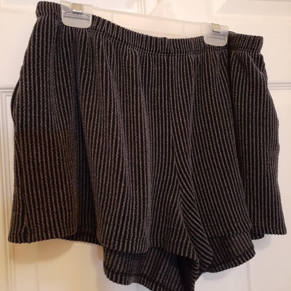 LOVELY MELODY Comfy Rib Top and Short Set - Picture 8 of 8